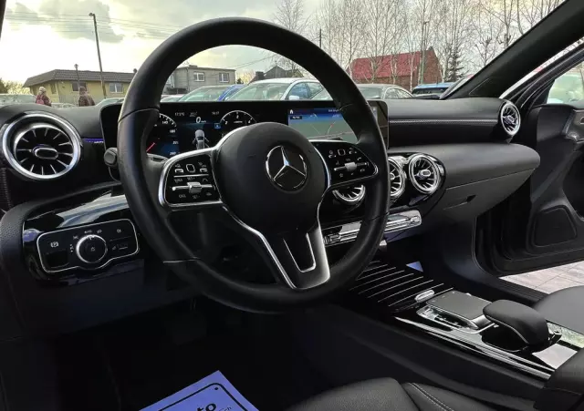 MERCEDES-BENZ Klasa A 200 d 8G-DCT Style