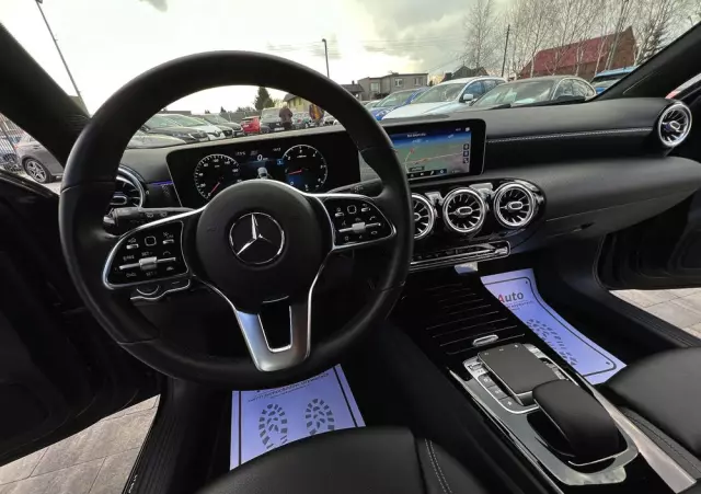 MERCEDES-BENZ Klasa A 200 d 8G-DCT Style