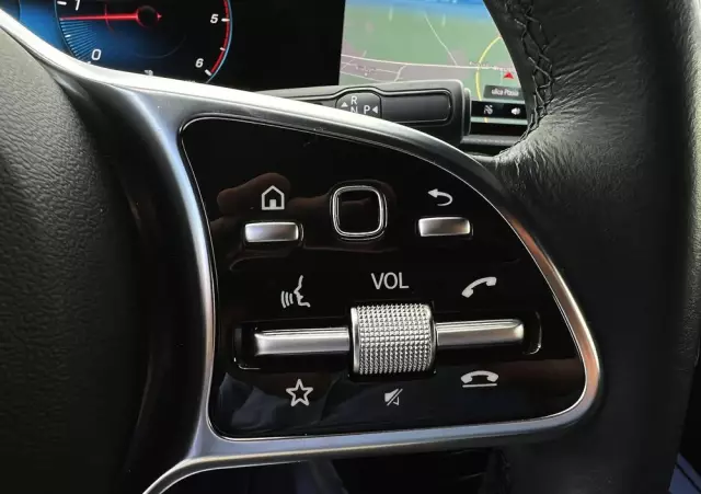 MERCEDES-BENZ Klasa A 200 d 8G-DCT Style