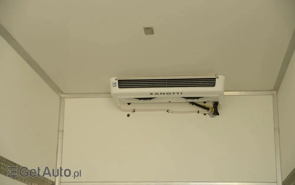 IVECO 72C17  3,0 170KM bez adblue euro 5 Zanotti Z380  6,1m 12 palet dł -20+20 ładowność 3460kg 