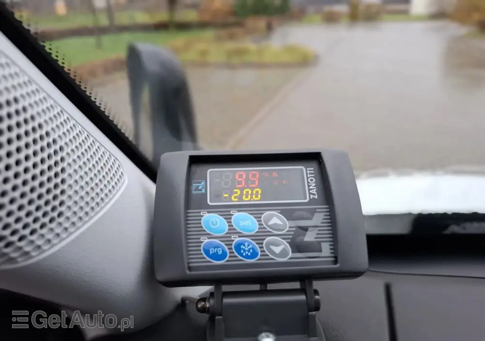 IVECO 72C17  3,0 170KM bez adblue euro 5 Zanotti Z380  6,1m 12 palet dł -20+20 ładowność 3460kg 