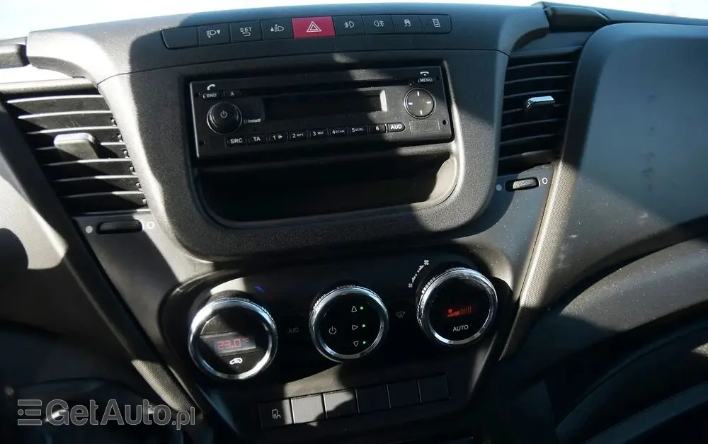 IVECO 72C17  3,0 170KM bez adblue euro 5 Zanotti Z380  6,1m 12 palet dł -20+20 ładowność 3460kg 