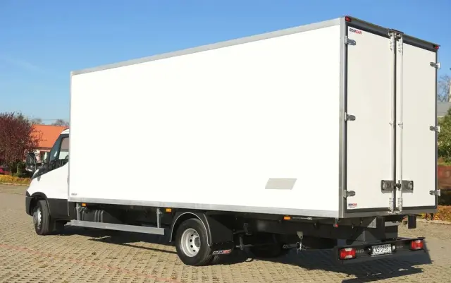 IVECO 72C17  3,0 170KM bez adblue euro 5 Zanotti Z380  6,1m 12 palet dł -20+20 ładowność 3460kg 