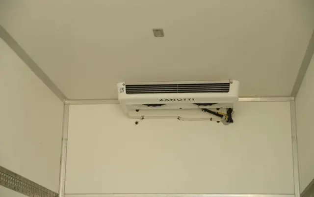 IVECO 72C17  3,0 170KM bez adblue euro 5 Zanotti Z380  6,1m 12 palet dł -20+20 ładowność 3460kg 