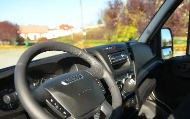 IVECO 72C17  3,0 170KM bez adblue euro 5 Zanotti Z380  6,1m 12 palet dł -20+20 ładowność 3460kg 