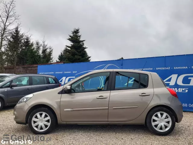RENAULT Clio 1.2 16V TCE Alize