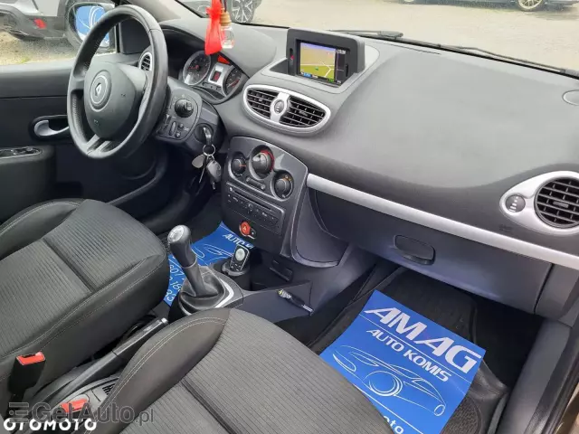 RENAULT Clio 1.2 16V TCE Alize