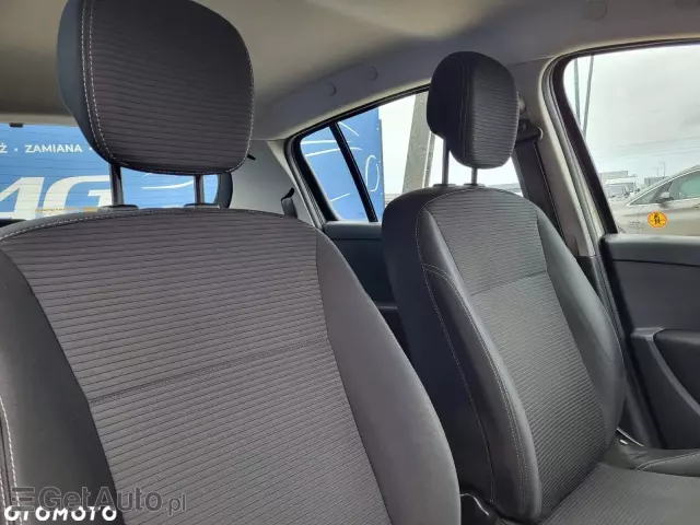 RENAULT Clio 1.2 16V TCE Alize