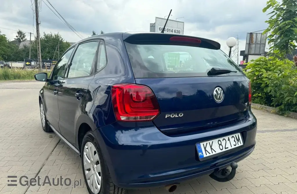 VOLKSWAGEN Polo 
