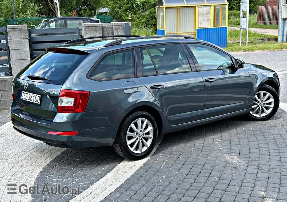 SKODA Octavia 1.6 TDI (Green tec) DSG Ambition