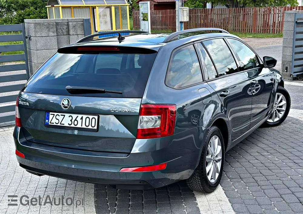 SKODA Octavia 1.6 TDI (Green tec) DSG Ambition