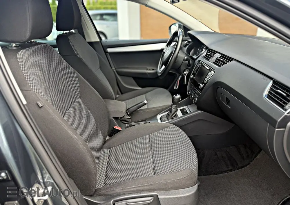 SKODA Octavia 1.6 TDI (Green tec) DSG Ambition