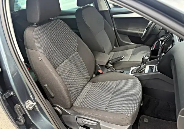 SKODA Octavia 1.6 TDI (Green tec) DSG Ambition