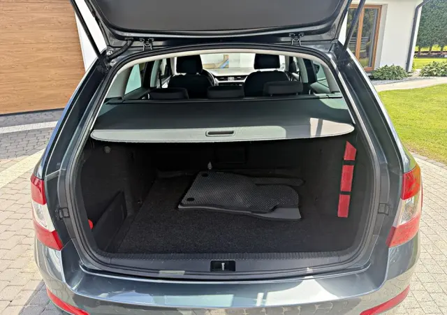 SKODA Octavia 1.6 TDI (Green tec) DSG Ambition