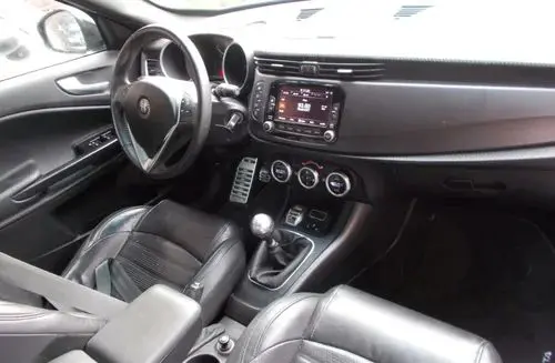 ALFA ROMEO Giulietta 