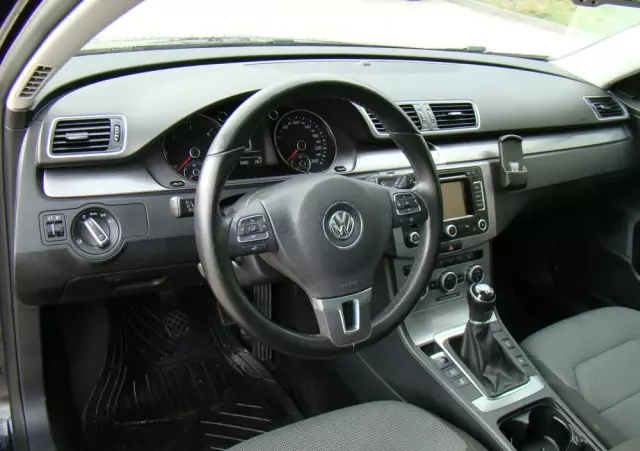 VOLKSWAGEN Passat 2.0 TDI