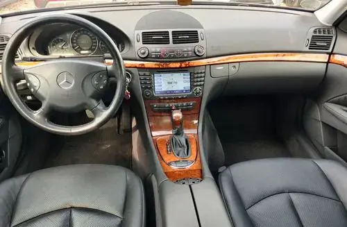 MERCEDES-BENZ Klasa E 
