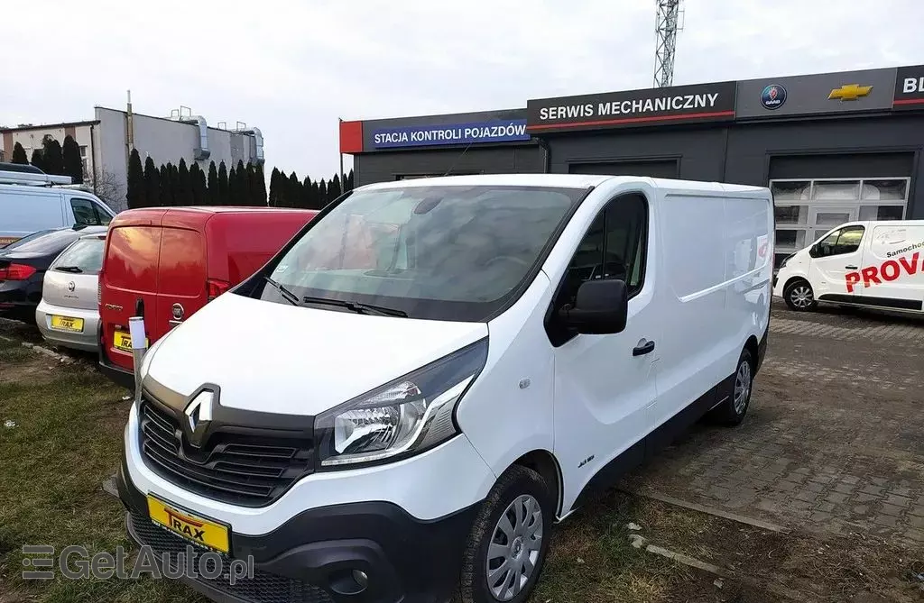 RENAULT Trafic 