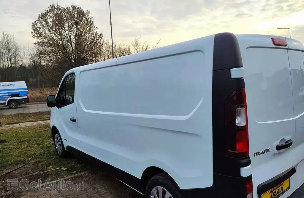 RENAULT Trafic 