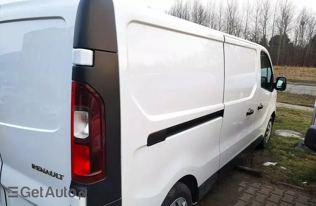 RENAULT Trafic 