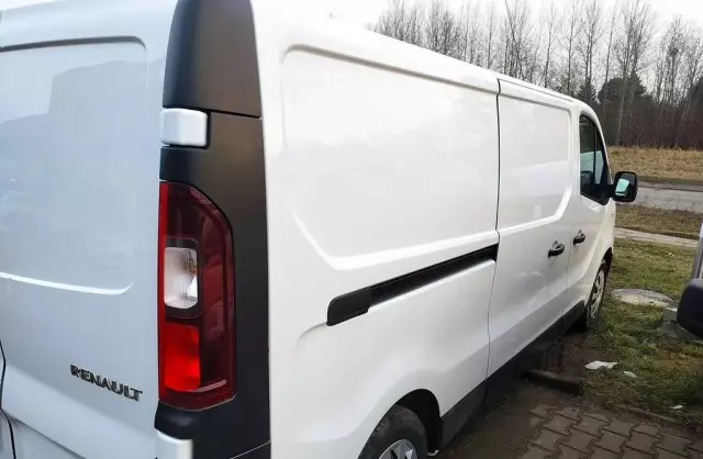 RENAULT Trafic 