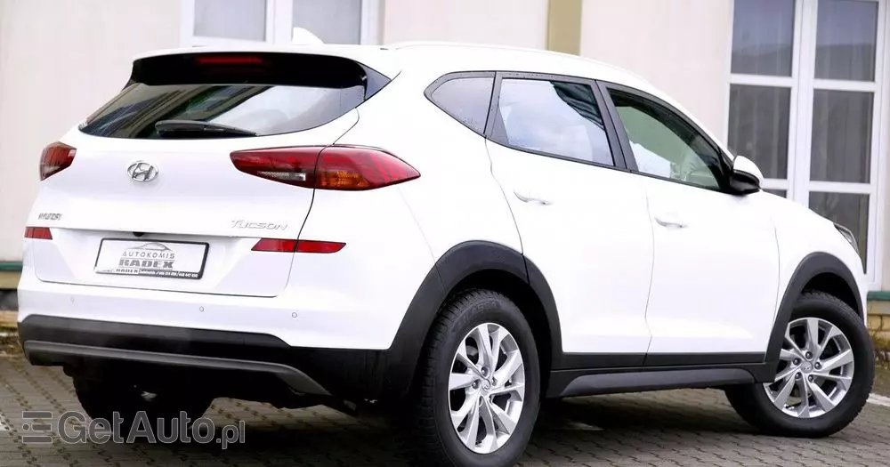HYUNDAI Tucson 
