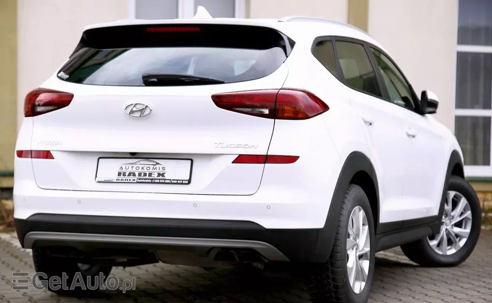 HYUNDAI Tucson 