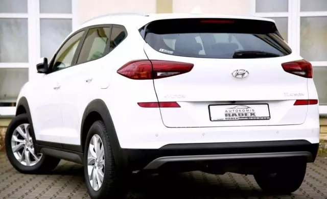 HYUNDAI Tucson 