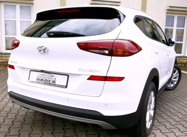 HYUNDAI Tucson 
