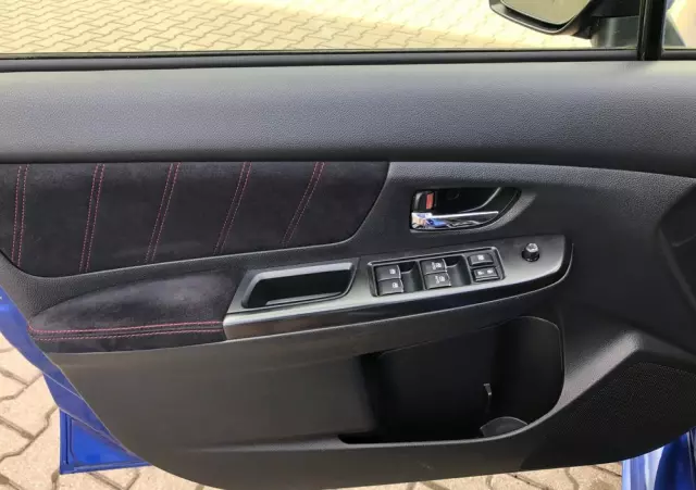 SUBARU WRX STI 2.5 Sport