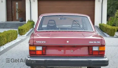 VOLVO 244 