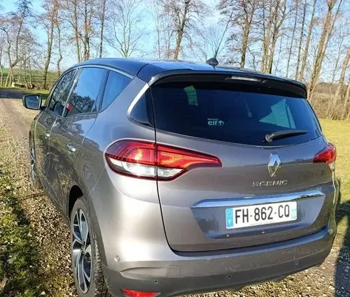 RENAULT Scenic 