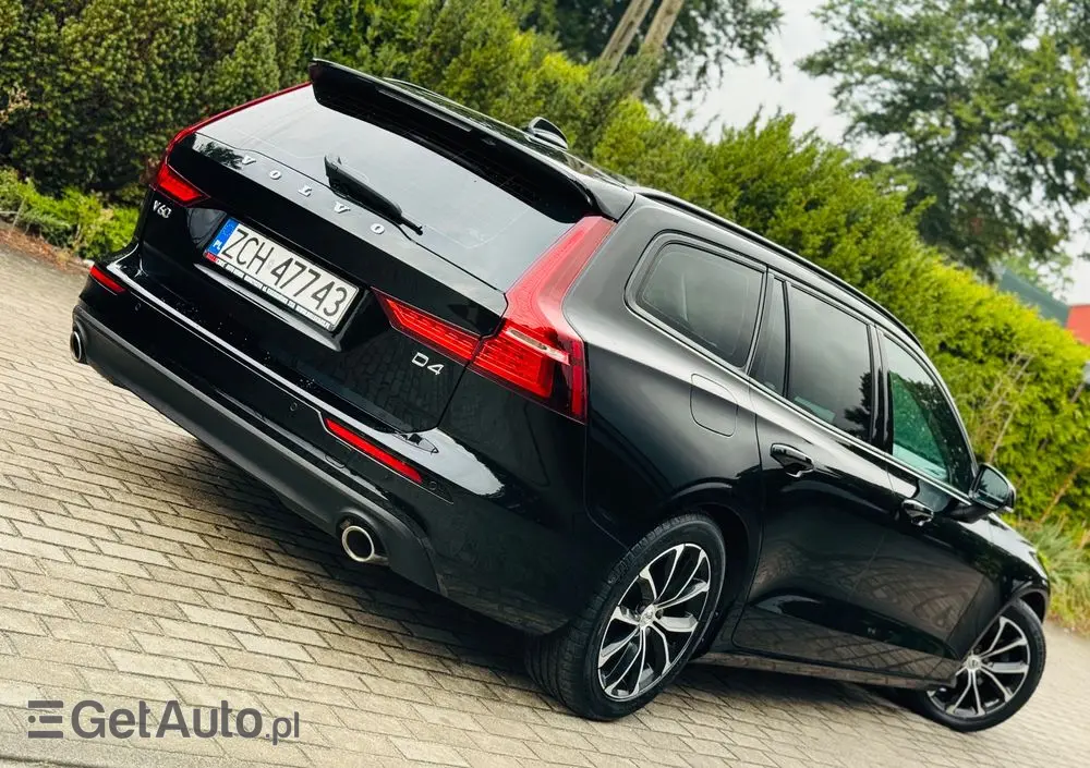 VOLVO V60 D4 Geartronic Momentum Pro
