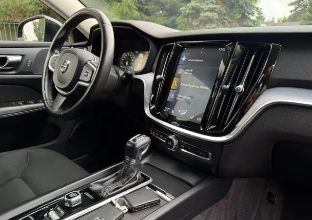 VOLVO V60 D4 Geartronic Momentum Pro