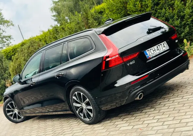 VOLVO V60 D4 Geartronic Momentum Pro