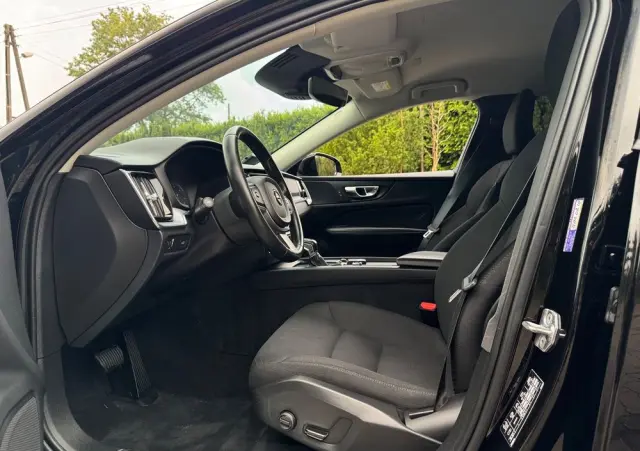 VOLVO V60 D4 Geartronic Momentum Pro