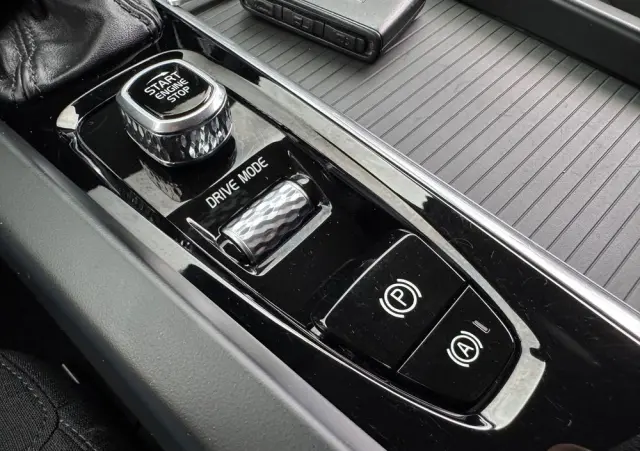 VOLVO V60 D4 Geartronic Momentum Pro