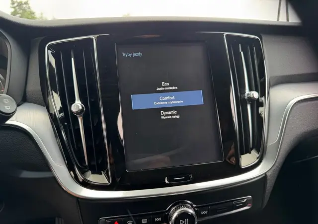 VOLVO V60 D4 Geartronic Momentum Pro