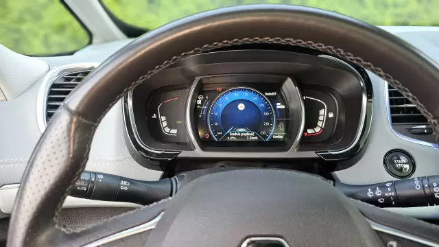 RENAULT Espace Initiale Paris Energy 160 EDC