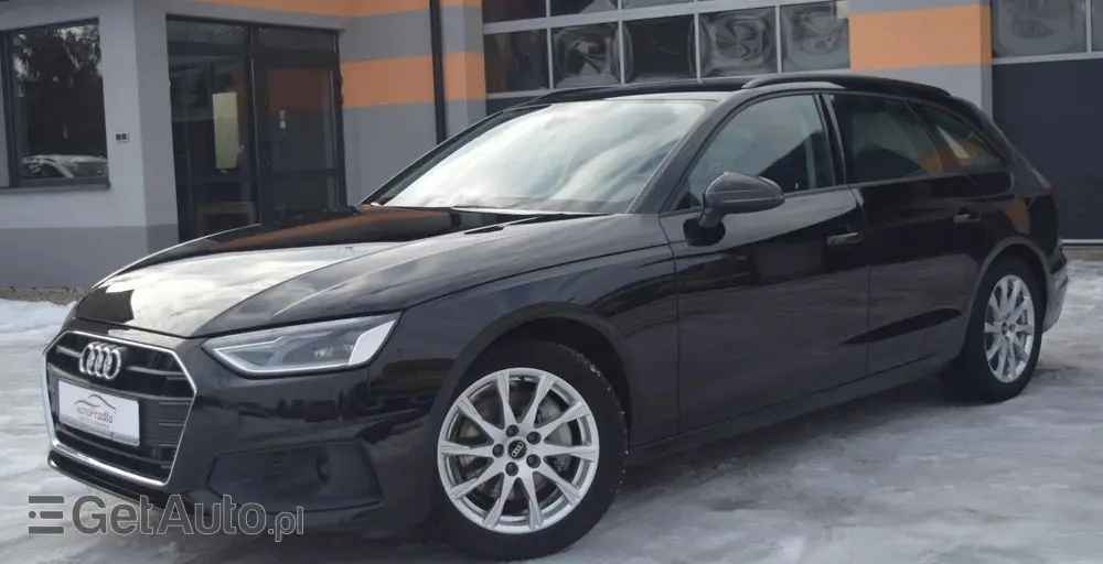AUDI A4 Avant 40 TFSI S tronic advanced