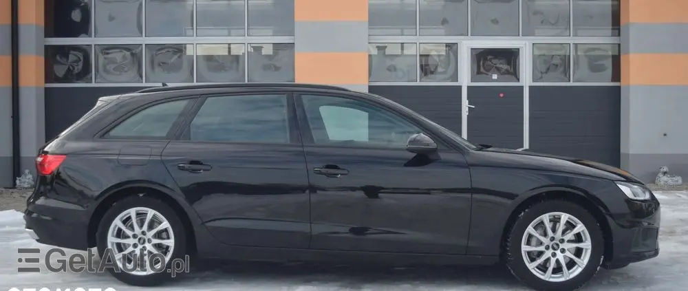 AUDI A4 Avant 40 TFSI S tronic advanced