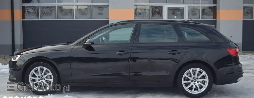 AUDI A4 Avant 40 TFSI S tronic advanced