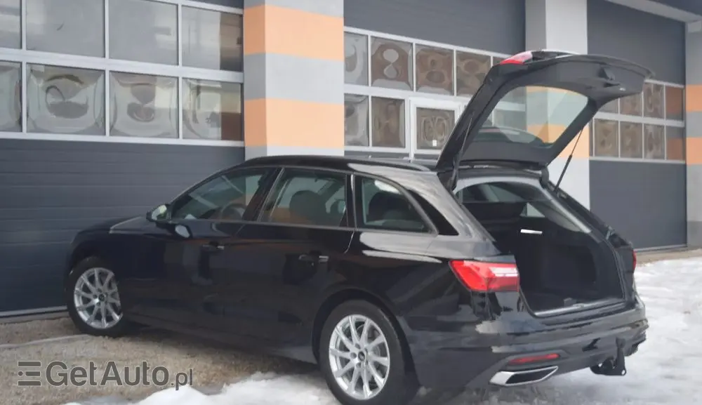 AUDI A4 Avant 40 TFSI S tronic advanced