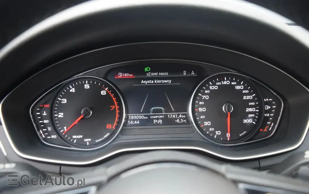 AUDI A4 Avant 40 TFSI S tronic advanced