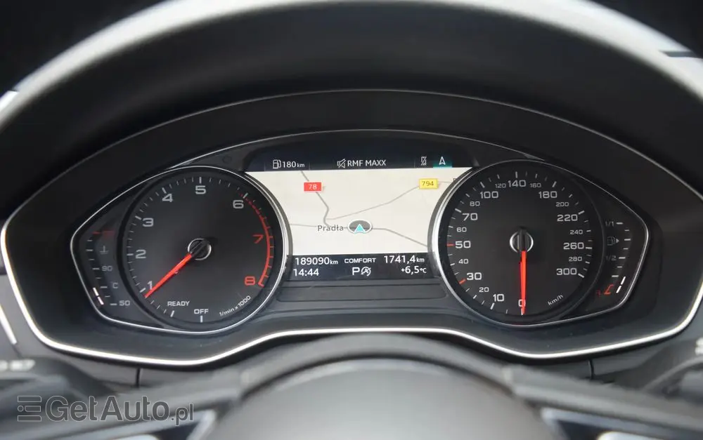 AUDI A4 Avant 40 TFSI S tronic advanced