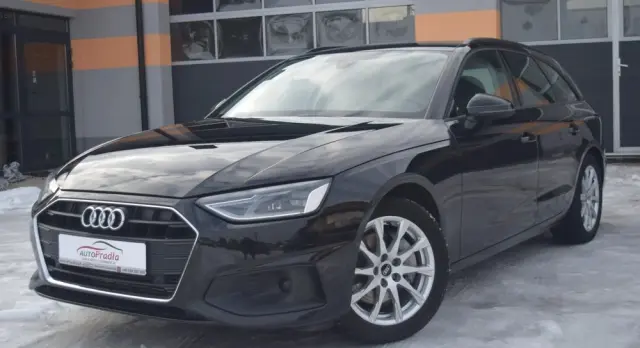 AUDI A4 Avant 40 TFSI S tronic advanced