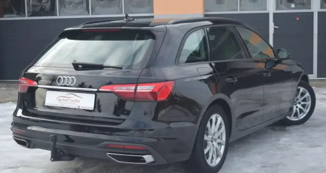 AUDI A4 Avant 40 TFSI S tronic advanced