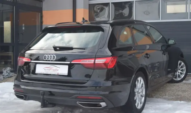AUDI A4 Avant 40 TFSI S tronic advanced