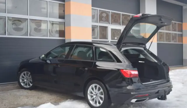 AUDI A4 Avant 40 TFSI S tronic advanced