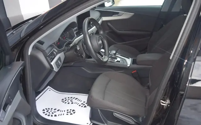 AUDI A4 Avant 40 TFSI S tronic advanced